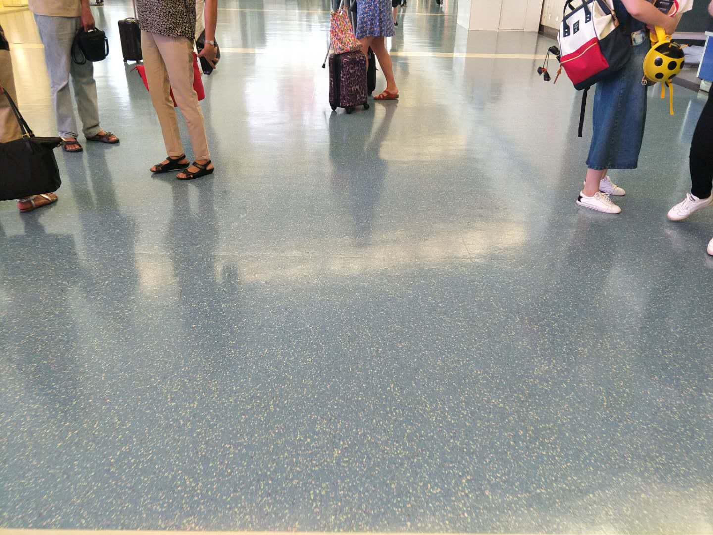 機(jī)場(chǎng)橡膠地板